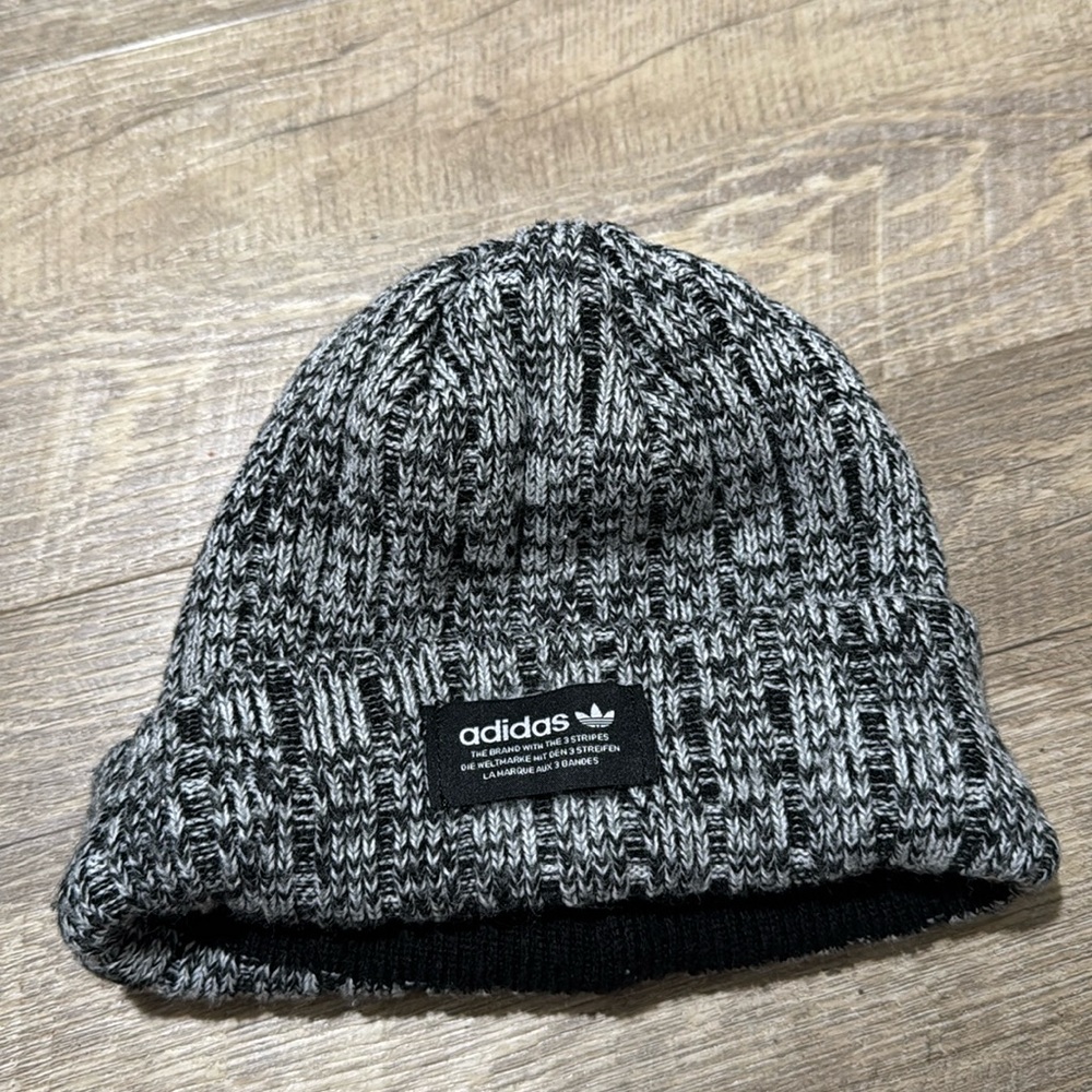 Adidas beanie